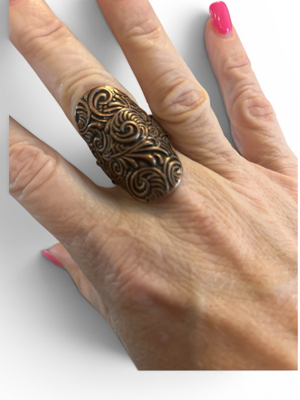 Antique-Style Filigree Stretch Ring in Warm Bronze Tone